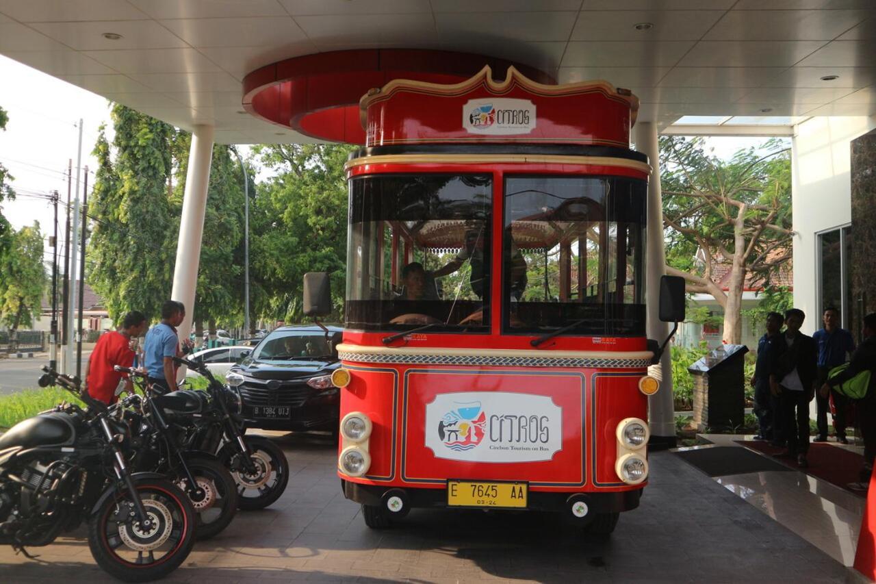 Metland Hotel Cirebon Extérieur photo