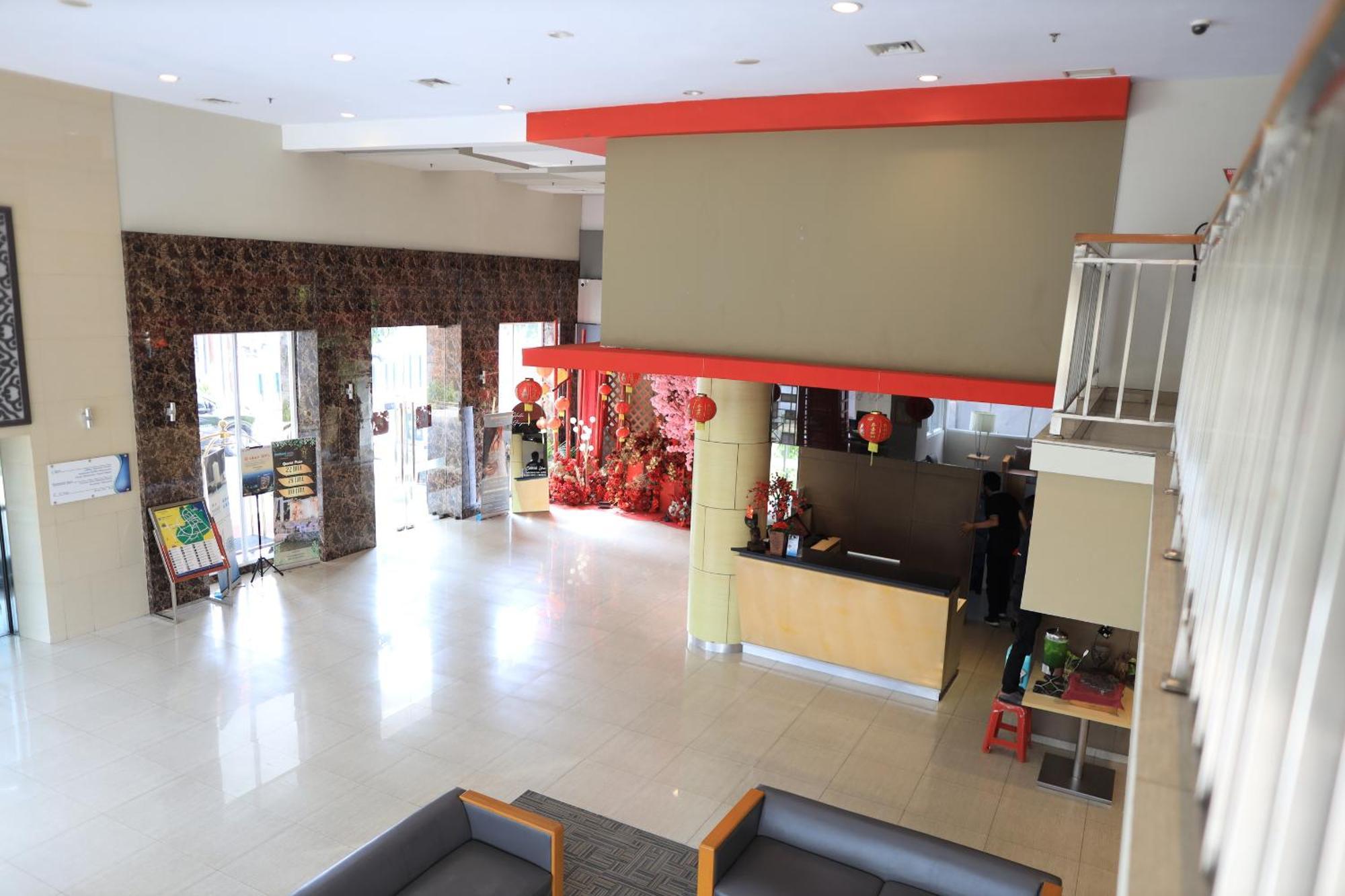 Metland Hotel Cirebon Extérieur photo