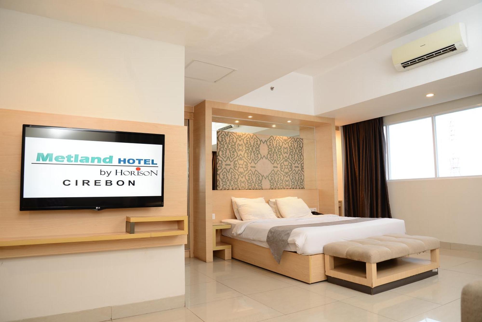 Metland Hotel Cirebon Extérieur photo