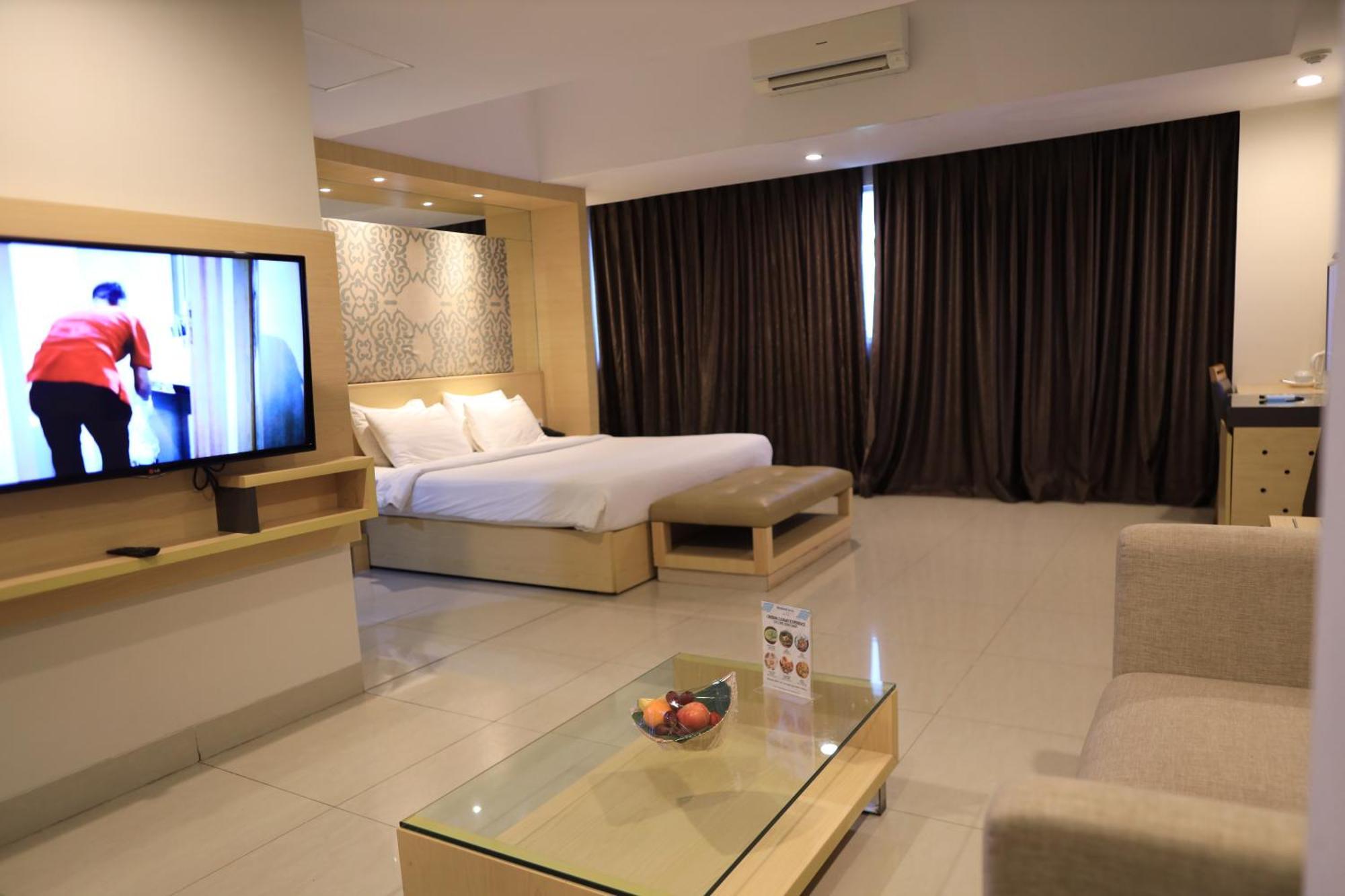 Metland Hotel Cirebon Extérieur photo